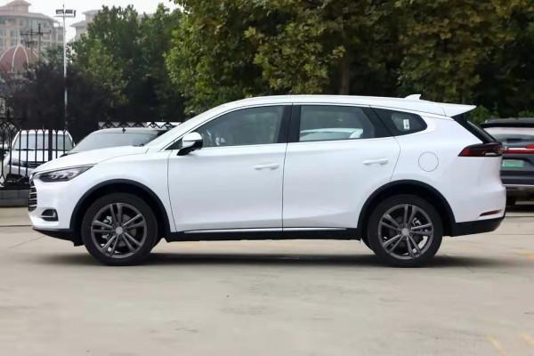 比亞迪唐：造型年輕化，搭載2&period;0T&plus;6AT，配置討喜，適合家用