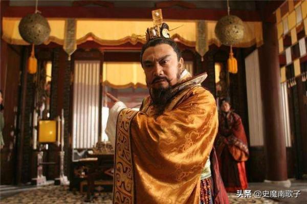 踐踏兩任“義父”,冒認皇室宗親!比劉備開國更為曲折的一代霸主 踐踏兩任“義父”,冒認皇室宗親!比劉備開國更為曲折的一代霸主