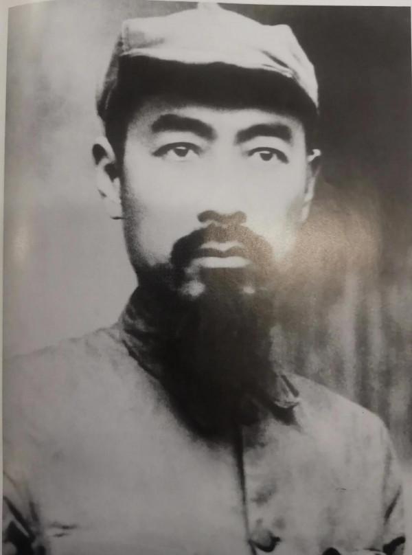 人民軍隊的主要建立人和領導人——周恩來的軍事思想 人民軍隊的主要建立人和領導人——周恩來的軍事思想