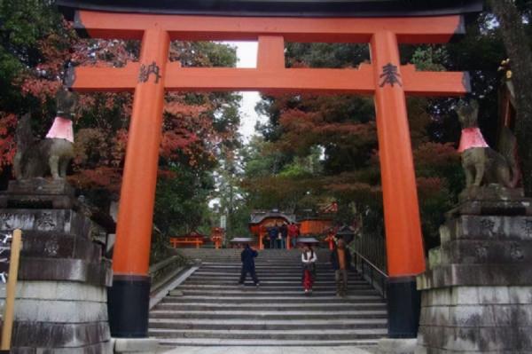 「遊戲內外」打仗也不忘文化輸出，紅警3單位原型（帝國建築篇）