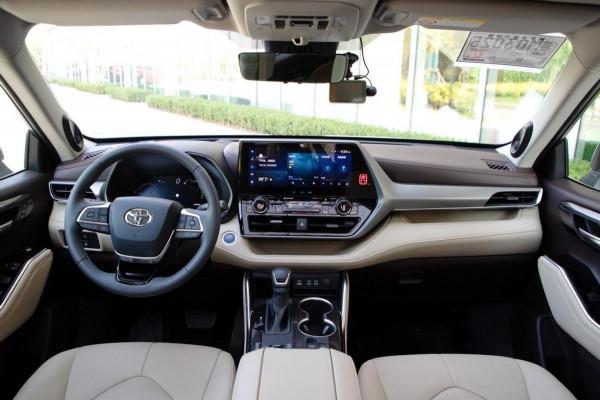 分文不降卻不愁賣的豐田漢蘭達,到底好在哪裡? 分文不降卻不愁賣的豐田漢蘭達,到底好在哪裡?