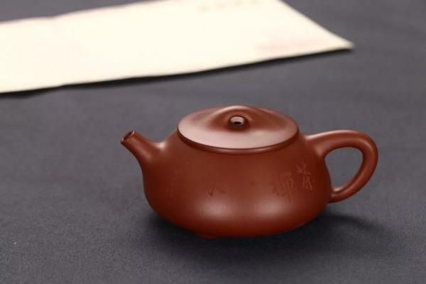 石瓢 穆式明砂大紅紫泥容量：280cc作者：穆明龍