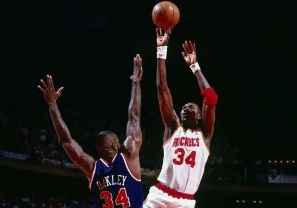 喬丹選最強5人組!飛人領銜,皮蓬魔術師上榜,科比詹皇哈登落選 喬丹選最強5人組!飛人領銜,皮蓬魔術師上榜,科比詹皇哈登落選