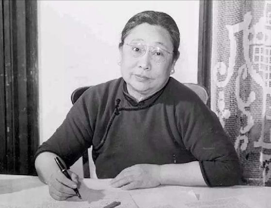 民國奇女子楊步偉,拒絕嫁表弟為妻,一生培養4個教授女兒 民國奇女子楊步偉,拒絕嫁表弟為妻,一生培養4個教授女兒