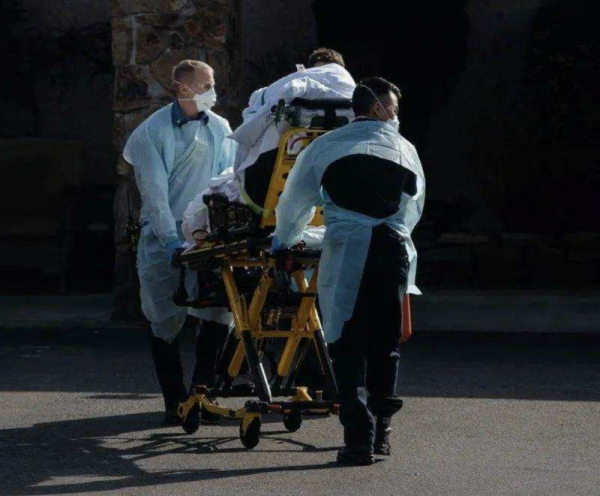 2022年中美是戰還是和？美媒談了關鍵4點，美國或真的頂不住了