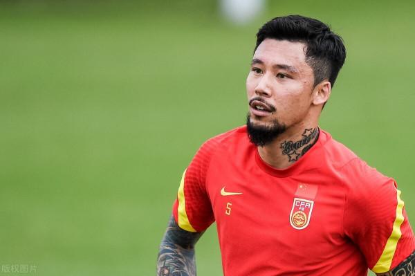 好訊息！張琳芃隨國足到訓練場單獨慢跑恢復 全隊已走出兩連敗陰影