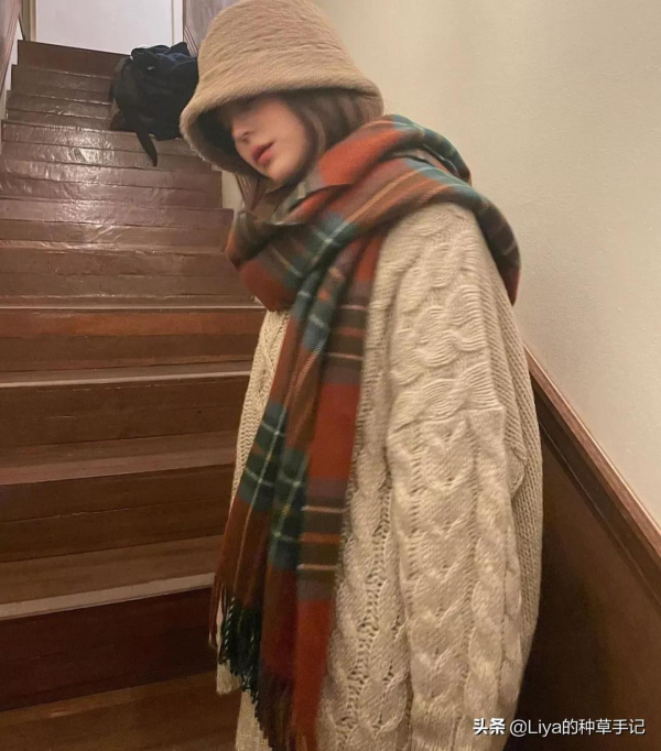 毛衣 + 毛衣 =“王炸組合” 毛衣 + 毛衣 =“王炸組合”