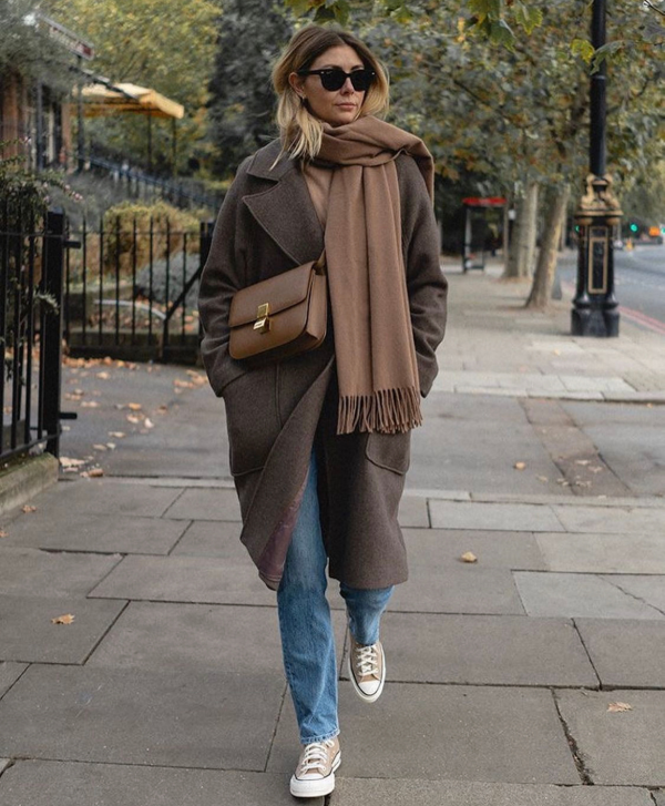 冬天，“長大衣+平底鞋”才舒服，借鑑這5款平底鞋，實用又時髦