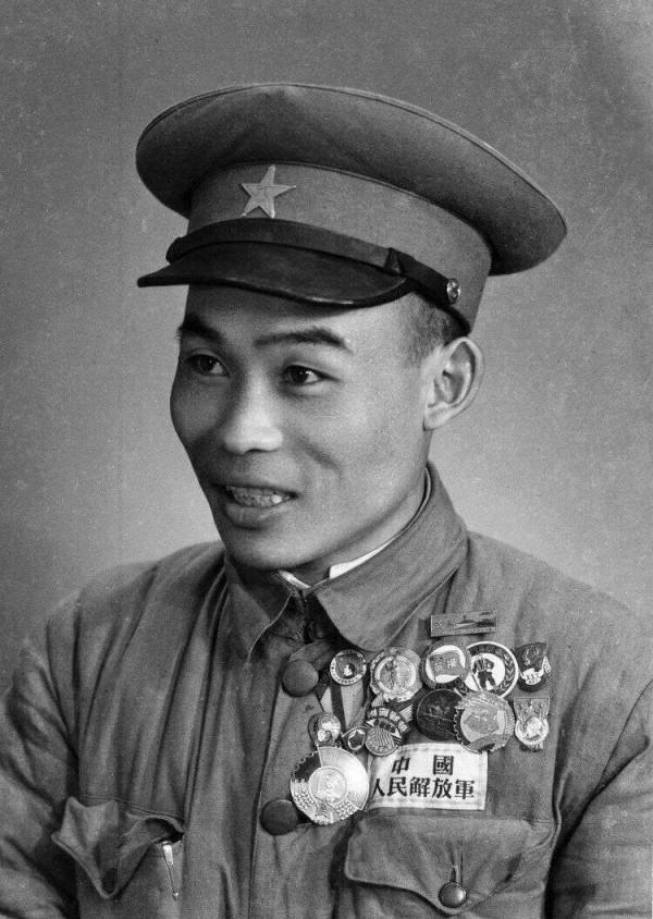 兵王張英才:前無古人的獲得9次特等功,四百萬解放軍只他一人 兵王張英才:前無古人的獲得9次特等功,四百萬解放軍只他一人