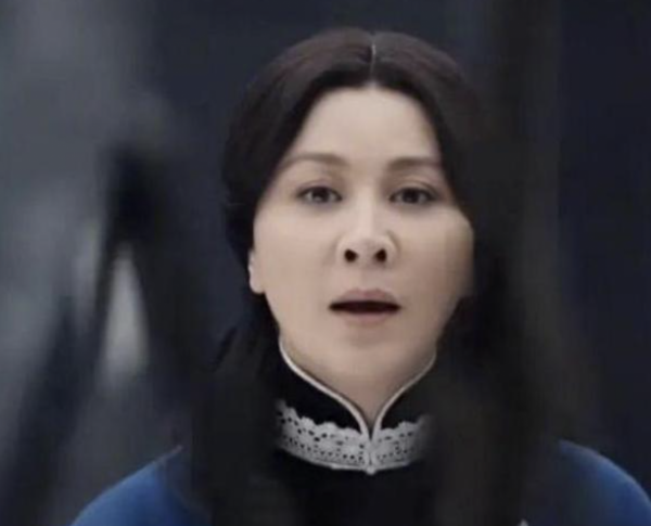 一把年紀還在“扮嫩”,有人43歲毫無違和感,有人藏不住狀態 一把年紀還在“扮嫩”,有人43歲毫無違和感,有人藏不住狀態