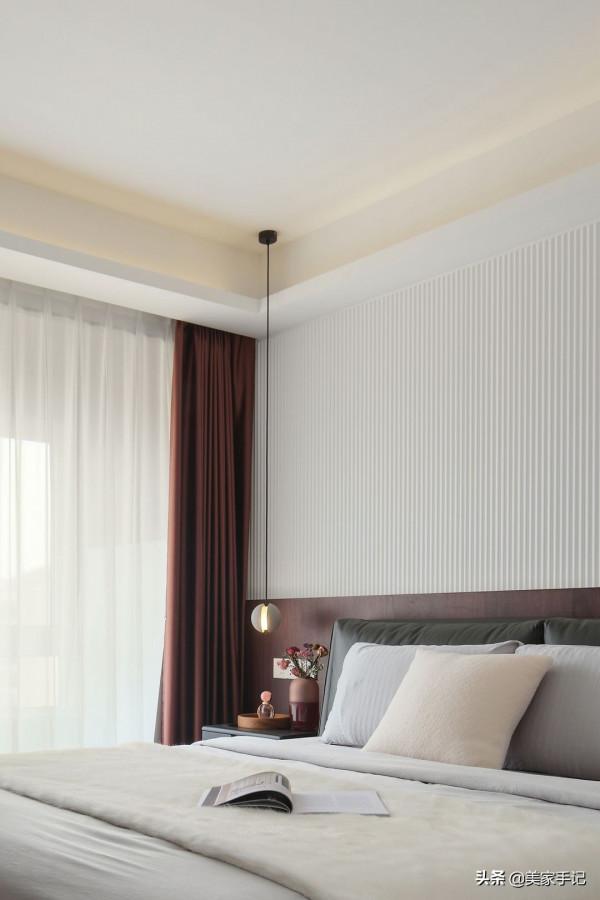 南京夫妻117㎡的家，光一個電視牆就把我迷住，全屋太有品味了