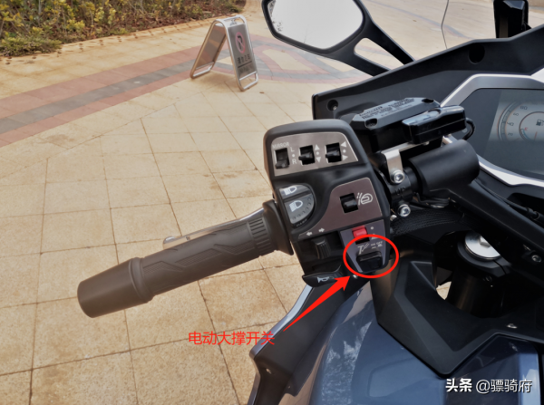 國產“小金翼”——貝納利超公升級豪華旅行車1200GT試駕感受