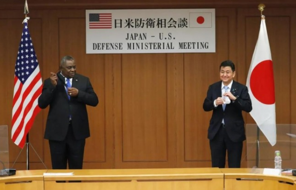 日本少佐在食堂多拿麵包和納豆，被停職10天，自助餐不管飽？