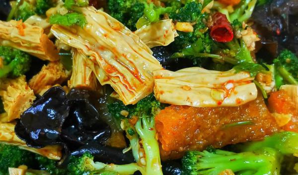 飯店吃飯，我很少點的6個菜，感覺比較髒沒有洗乾淨，你一樣嗎？