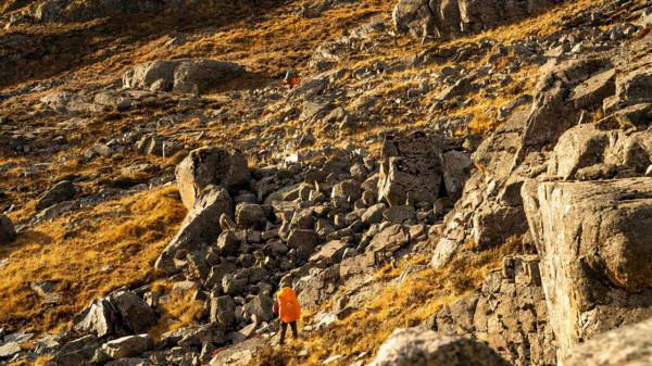 川西海拔最高最大最藍的海子——亞莫措根