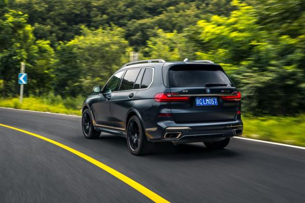 開玩笑!在全尺寸SUV中談操控?寶馬X7還真就這麼幹了! 開玩笑!在全尺寸SUV中談操控?寶馬X7還真就這麼幹了!