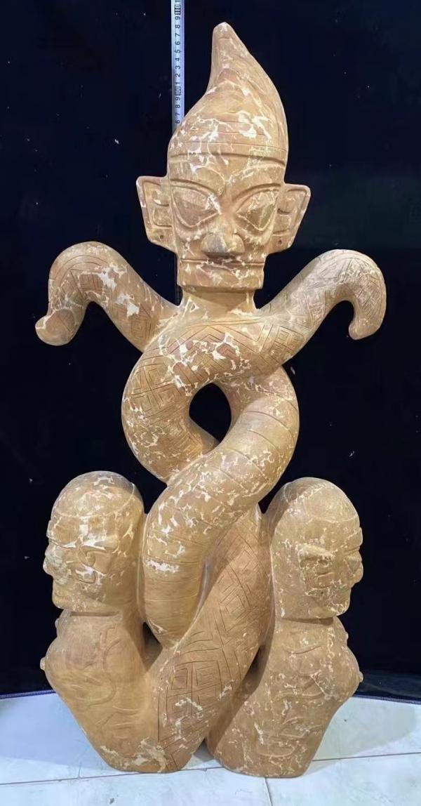 民間收藏古蜀玉器中的伏羲女媧