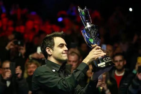 火箭集齊“珊瑚賽”獎盃，小特蘿蔔緊隨其後