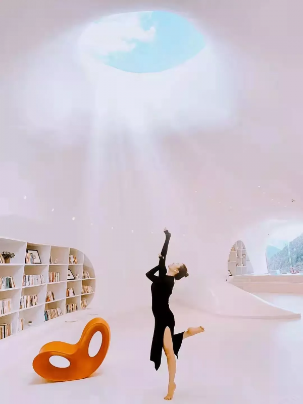 臥看雪山、室內泡湯，丁真家鄉這家民宿堪稱2021年收官王炸之作