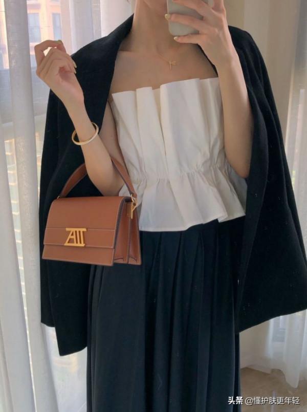 有什麼適合初秋穿得好看又不冷的小裙子嗎？