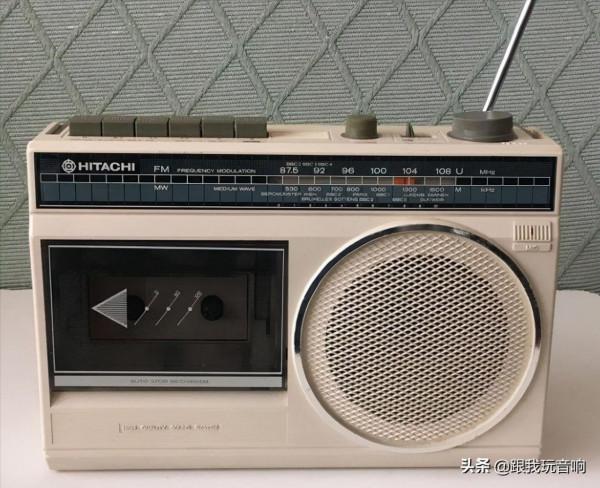 日立HITACHI TRK-510E 收錄機音響 2波段行動式收音機 日立HITACHI TRK-510E 收錄機音響 2波段行動式收音機