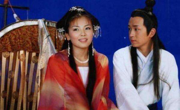 民間故事:男子上京趕考,中途被船伕勸回,卻意外抱回美嬌妻 民間故事:男子上京趕考,中途被船伕勸回,卻意外抱回美嬌妻