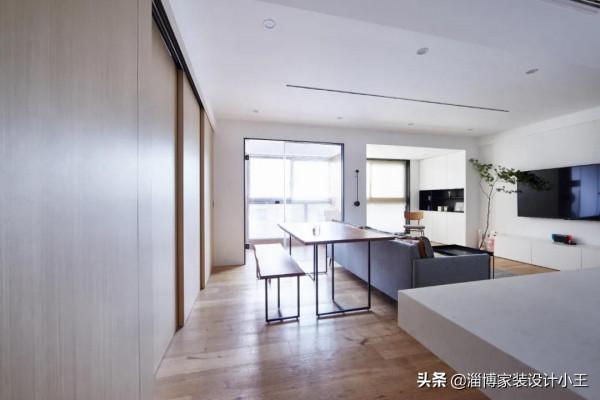 110平簡約風格裝修效果，無主燈客廳極簡大氣