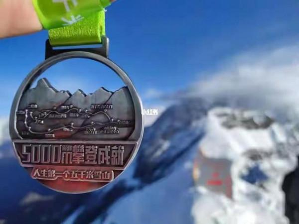 初級雪山攻略之四——人生的第一座雪山，去哈巴請收下這份錦囊