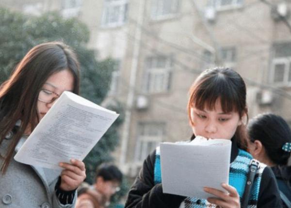 應屆生身份很“值錢”,別肆意揮霍,網友:將會錯過很多優秀崗位 應屆生身份很“值錢”,別肆意揮霍,網友:將會錯過很多優秀崗位