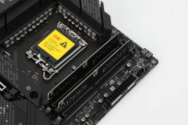 效能飛躍 制霸遊戲 Intel酷睿12代桌面處理器首發評測