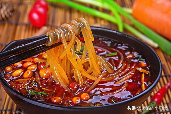 愛吃粉絲的朋友們,像我這樣做,酸辣開胃,真的太好吃了 愛吃粉絲的朋友們,像我這樣做,酸辣開胃,真的太好吃了