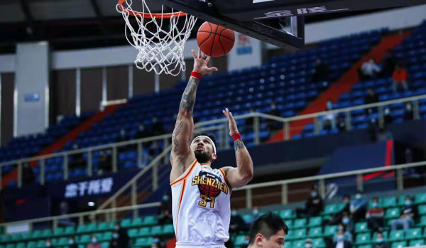 爆砍57+13，雙子星掀翻江蘇，李楠指導臉色鐵青，3連敗淪為墊底