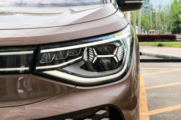 大眾又發力了，中大型SUV不足24萬起，不燒油也不限行，實拍ID.6X