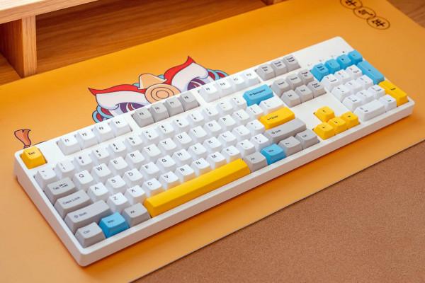 機械鍵盤再次完美迴歸，GANSS高斯GS104D藍芽無線機械鍵盤評測