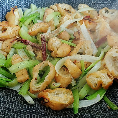 懶人最愛的椒香油條炒油菜,因為它我都愛上做飯了 懶人最愛的椒香油條炒油菜,因為它我都愛上做飯了