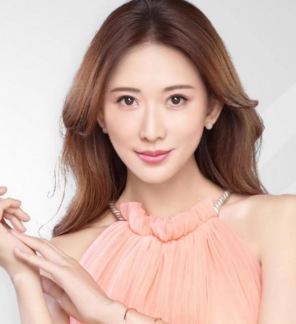 女明星為了紅有多拼？有人改名，有人改姓，最後一個跟著日本人姓