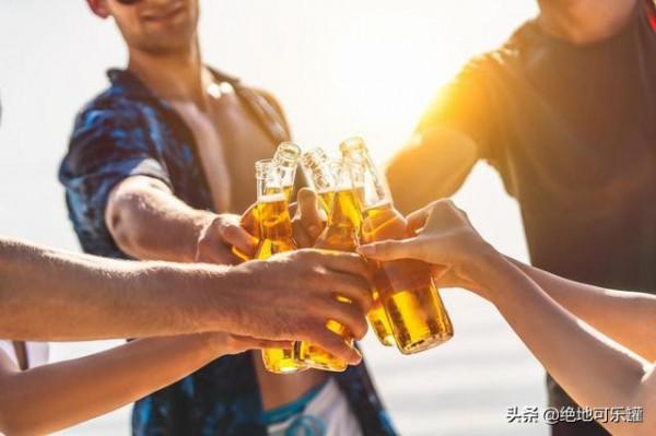 日本研究:聚餐不戴口罩 染疫風險增近4倍 日本研究:聚餐不戴口罩 染疫風險增近4倍