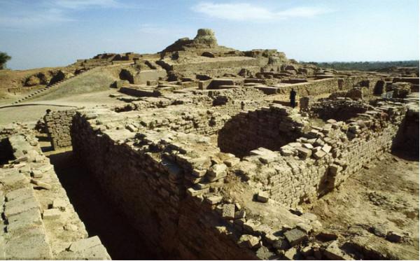 居民瞬間集體死亡，建築化為粉末，閃電，外星人，還是史前核爆炸