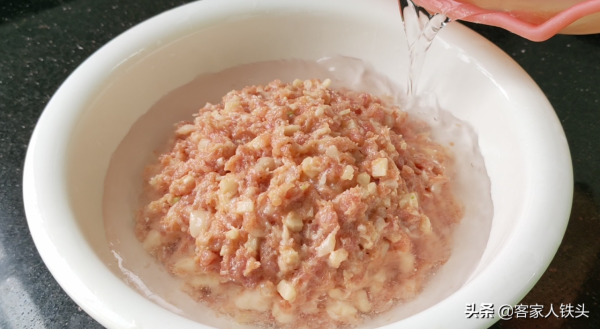 年夜飯不用燉湯，教你客家有名的蒸肉湯，做法超簡單，越吃越回味