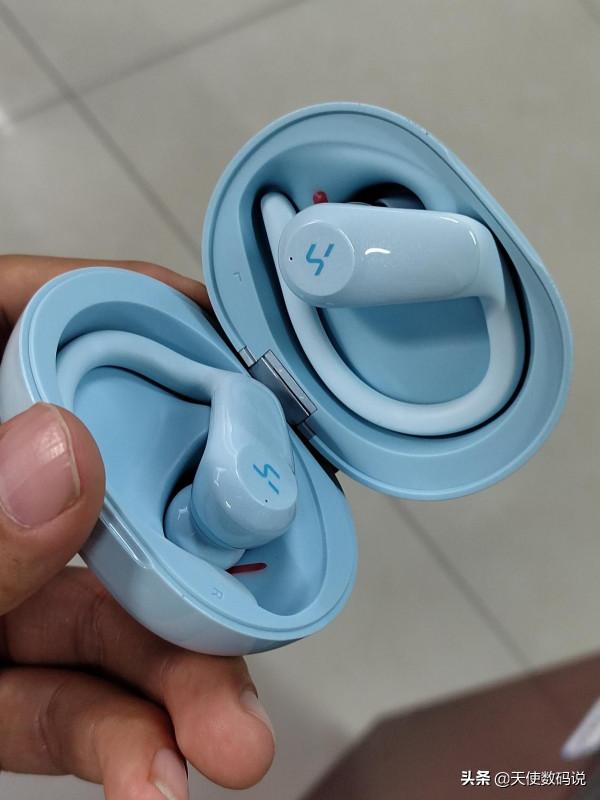 耳掛式運動耳機，不懼運動和汗水的運動神器，hakll action體驗