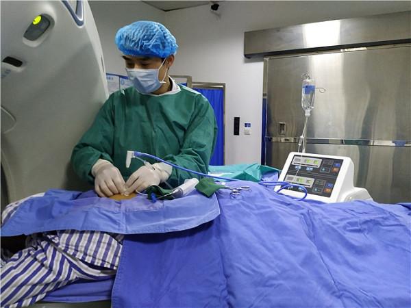 肺上發現磨玻璃結節，是做微創手術好，還是微波介入治療好？