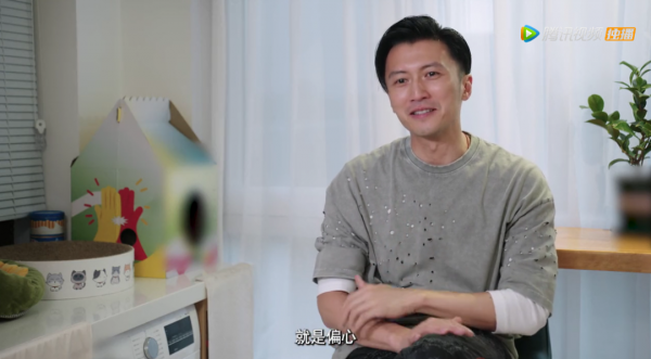 謝霆鋒不當廚子竟跑去撩她?網友直呼:啥都幹,就是不拍電影 謝霆鋒不當廚子竟跑去撩她?網友直呼:啥都幹,就是不拍電影