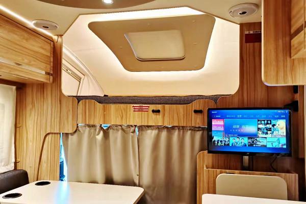 新科技智慧化與豪華感並存,輕量化設計,隆翠一號旅行家房車 新科技智慧化與豪華感並存,輕量化設計,隆翠一號旅行家房車