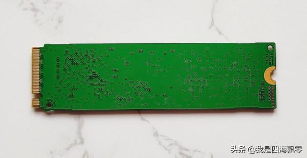 三星PM981a 512GB搭配尤大師USB4魔方硬碟盒且看雷電4介面搶先測