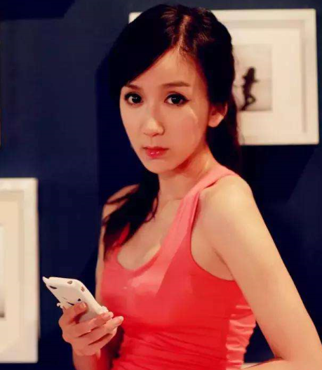 10位“整容上癮”的女星，明知矽膠臉恐怖，為何還是前仆後繼？