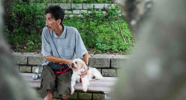 “胖頭陀”車保羅晚年有多慘?母親去世沒錢送葬,借錢被拉黑電話 “胖頭陀”車保羅晚年有多慘?母親去世沒錢送葬,借錢被拉黑電話