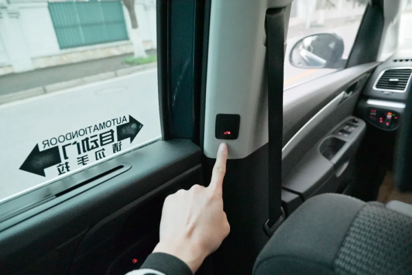 雙電滑門進口MPV，二手夏朗實乃家用帶娃好幫手