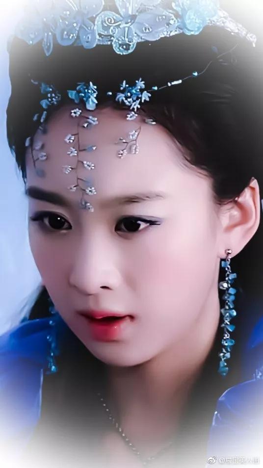 穆婷婷古裝桌布