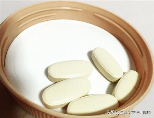 骨質疏鬆,鈣片啥時候吃最好?會不會致腎結石? 骨質疏鬆,鈣片啥時候吃最好?會不會致腎結石?
