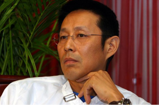 導演請不動5位演員，而元秋可能只有周星馳才能請得動